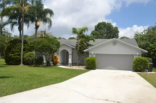 1104 Raintree Ln, Wellington, FL 33414 - Photo 1