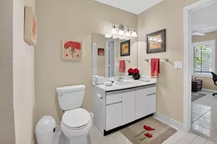 10015 Hickorywood Pl, Boynton Beach, FL 33437 - Photo 17