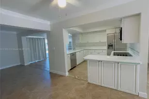 349 NE 31st St, Boca Raton, FL 33431 - Photo 7