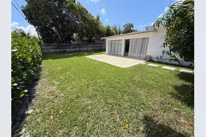 349 NE 31st Street, Boca Raton, FL 33431 - Photo 3
