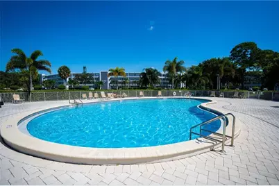 2049 Lyndhurst, Deerfield Beach, FL 33442 - Photo 43