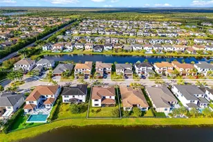 10870 Shore St, Parkland, FL 33076 - Photo 3