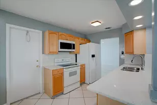 2086 SW 12th Ave, Boynton Beach, FL 33426 - Photo 11