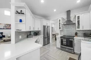 2404 NW 67th St, Boca Raton, FL 33496 - Photo 9