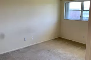2453 NE 51st St, Fort Lauderdale, FL 33308 - Photo 15