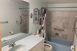 2453 NE 51st St, Fort Lauderdale, FL 33308 - Photo 9