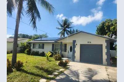 816 NW 8th Avenue, Boynton Beach, FL 33426 - Photo 1