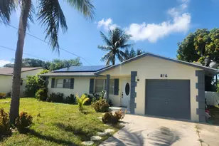816 NW 8th Ave, Boynton Beach, FL 33426 - Photo 1
