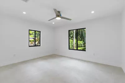 451 NE 119th Street, Biscayne Park, FL 33161 - Photo 17