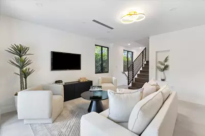 451 NE 119th Street, Biscayne Park, FL 33161 - Photo 11