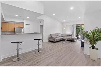 8020 N Nob Hill Road #305, Tamarac, FL 33321 - Photo 3