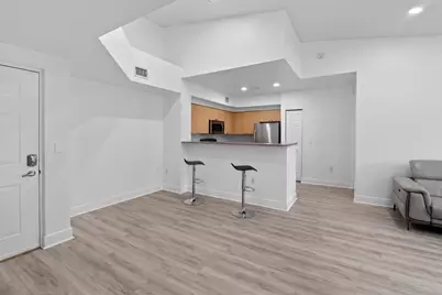 8020 N Nob Hill Road #305, Tamarac, FL 33321 - Photo 9