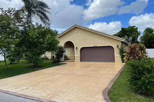 6401 W Sedgewyck Cir W, Davie, FL 33331 - Photo 1