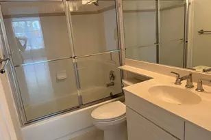 1000 Spanish River Rd, Boca Raton, FL 33432 - Photo 21