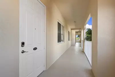 34 Harbour Isle Dr W #204, Fort Pierce, FL 34949 - Photo 3