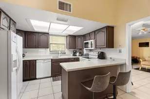 5900 Flatrock Rd, West Palm Beach, FL 33413 - Photo 9
