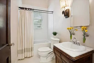 704 SE 8th St, Fort Lauderdale, FL 33316 - Photo 25