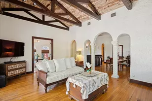 704 SE 8th St, Fort Lauderdale, FL 33316 - Photo 11