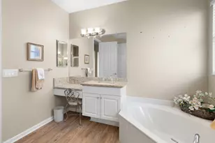 524 NW Blue Lake Dr, Port Saint Lucie, FL 34986 - Photo 29