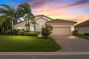 524 NW Blue Lake Dr, Port Saint Lucie, FL 34986 - Photo 3
