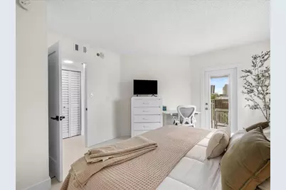 18260 N Bay Road #418, Sunny Isles Beach, FL 33160 - Photo 17