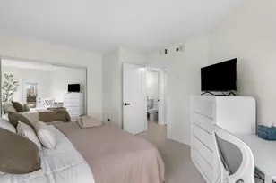 18260 N Bay Rd, Sunny Isles Beach, FL 33160 - Photo 19