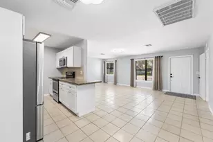 2105 Wellington Rd, West Palm Beach, FL 33409 - Photo 17