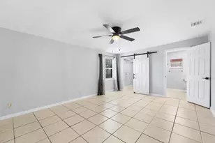 2105 Wellington Rd, West Palm Beach, FL 33409 - Photo 21