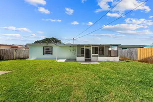 2105 Wellington Rd, West Palm Beach, FL 33409 - Photo 41
