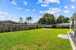 2105 Wellington Rd, West Palm Beach, FL 33409 - Photo 43
