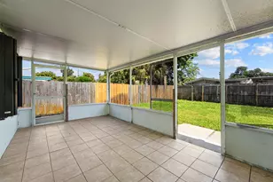2105 Wellington Rd, West Palm Beach, FL 33409 - Photo 37