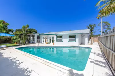 12069 Easterly Avenue, Palm Beach Gardens, FL 33410 - Photo 1