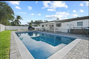5040 NE 22nd Ave, Lighthouse Point, FL 33064 - Photo 1