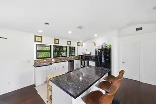 11823 N 67th Pl Pl N, The Acreage, FL 33412 - Photo 9