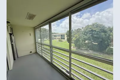32 Kingswood B, West Palm Beach, FL 33417 - Photo 1