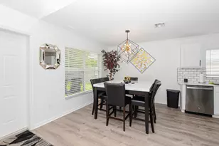 1225 SW Hunnicut Ave, Port Saint Lucie, FL 34953 - Photo 11