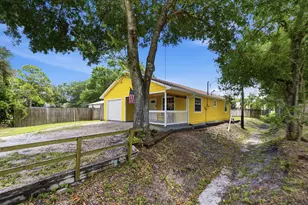 1845 SW 13th Pl Pl SW, Vero Beach, FL 32962 - Photo 3