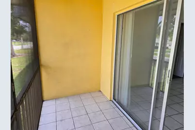 8060 N Colony Cir Circle #203, Tamarac, FL 33321 - Photo 11