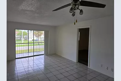 8060 N Colony Cir Circle #203, Tamarac, FL 33321 - Photo 5