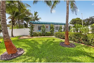 468 W Ocean Avenue, Boynton Beach, FL 33435 - Photo 3