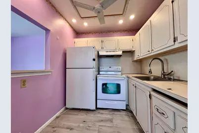 140 Norwich F, West Palm Beach, FL 33417 - Photo 3