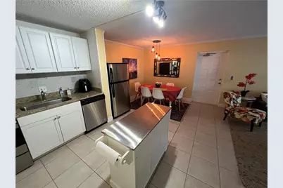 1009 Green Pine Boulevard #G1, West Palm Beach, FL 33409 - Photo 3