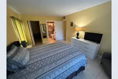 1009 Green Pine Boulevard #G1, West Palm Beach, FL 33409 - Photo 17
