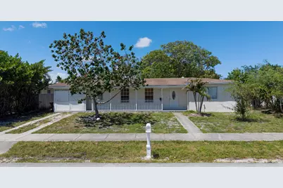 261 NE 42nd Street, Deerfield Beach, FL 33064 - Photo 29
