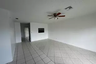 7355 Pinedale Dr, Boynton Beach, FL 33436 - Photo 5