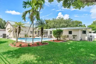 660 Azalea Ct, Plantation, FL 33317 - Photo 21