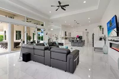 142 Brynhurst Court, West Palm Beach, FL 33413 - Photo 15
