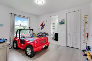 142 Brynhurst Ct, West Palm Beach, FL 33413 - Photo 35