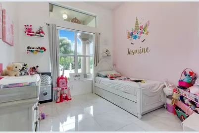 142 Brynhurst Court, West Palm Beach, FL 33413 - Photo 35