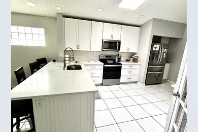 9671 Harbour Lake Circle, Boynton Beach, FL 33437 - Photo 3
